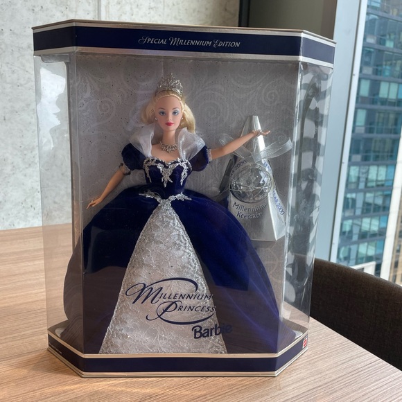 Barbie Other - Barbie Millennium Princess in Blue and Silver Gown